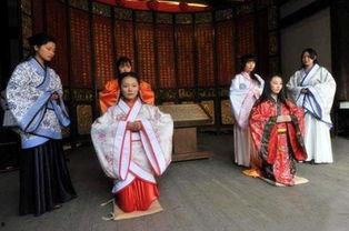 汉服裙成人捡漏图片视频,成人版古风美裙，穿越时空的美丽邂逅